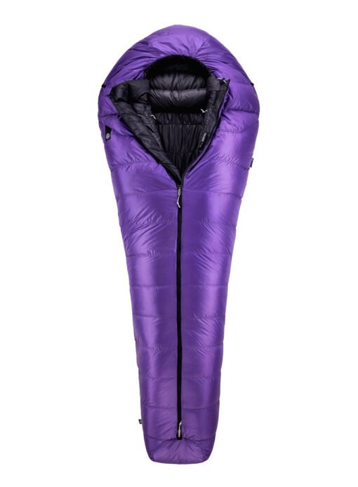 Saco de dormir de pluma AR600 tipo momia en color púrpura con diseño térmico envolvente.