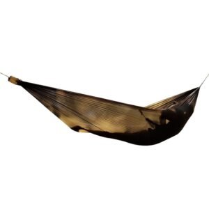 Hamaca colgante ultraligera Bushmen Zen extendida sobre fondo blanco