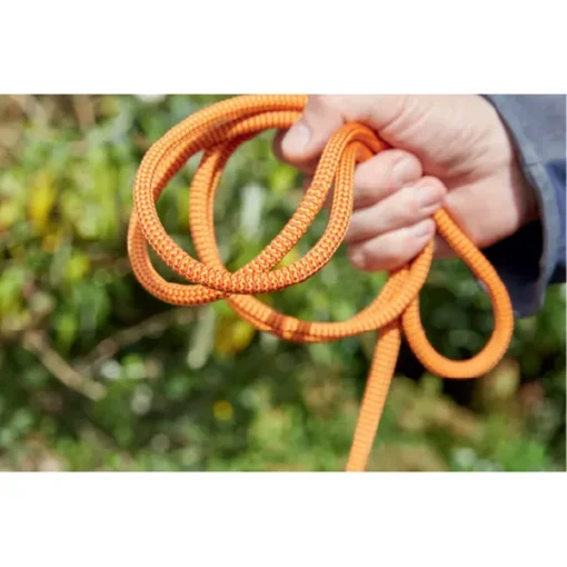 Cuerda de montaña Cousin Dibona 7.7 mm sujeta con la mano, ideal para tramos técnicos, alpinismo y senderismo seguro