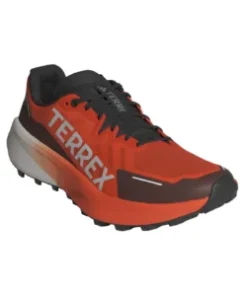 Vista frontal de las zapatillas trail Adidas Terrex Agravic 3