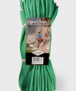 Cuerda dinámica Cousin Capella 9.8 mm verde enrollada con etiqueta, ideal para escalada deportiva.