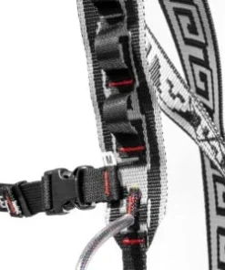 detalle cierre portamaterial escalada Lhotse Classic con cinta resistente